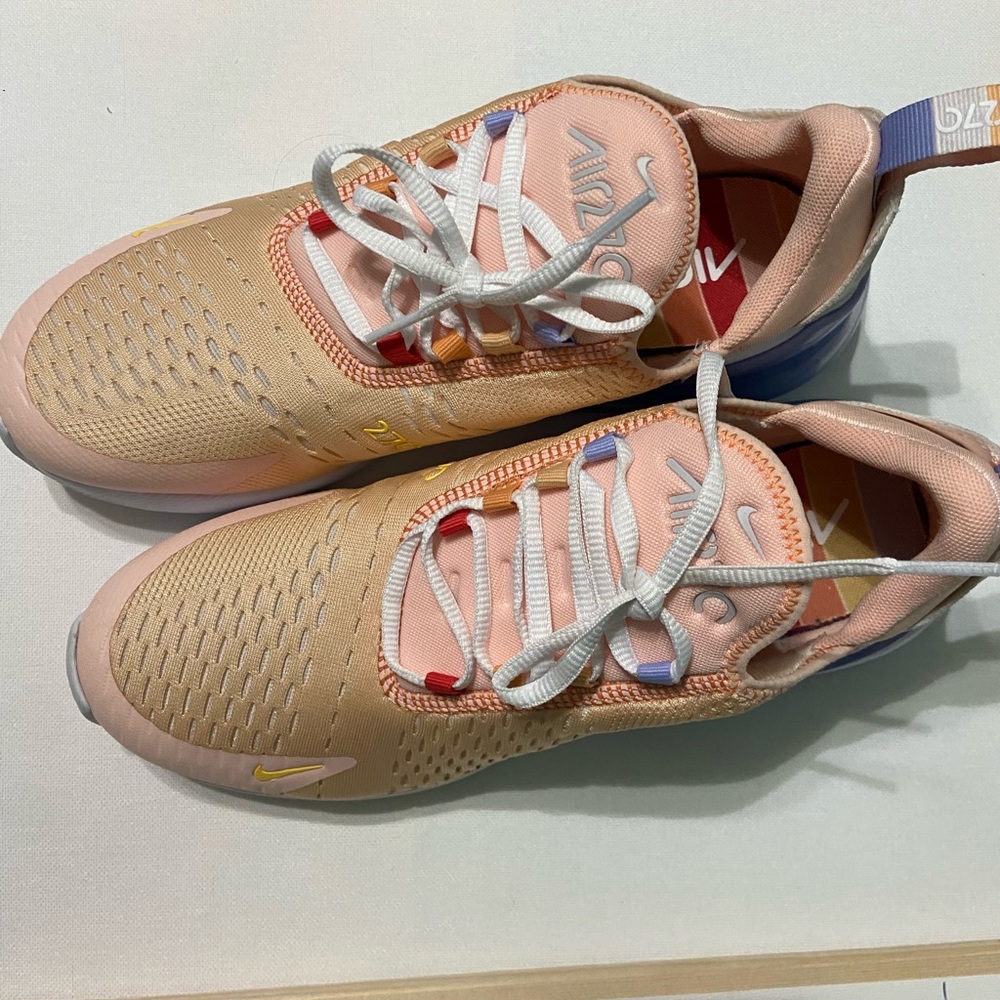 Nike AirMax 270